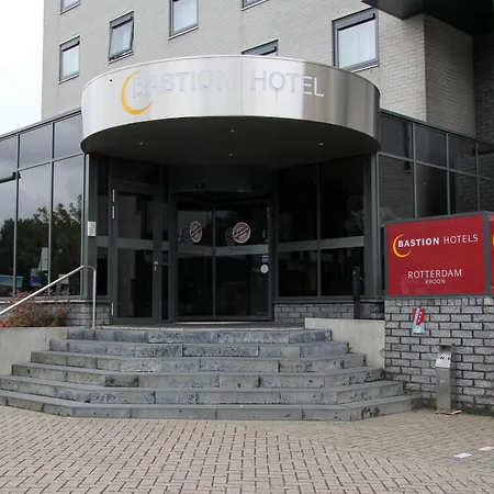 Отель Bastion Zuid