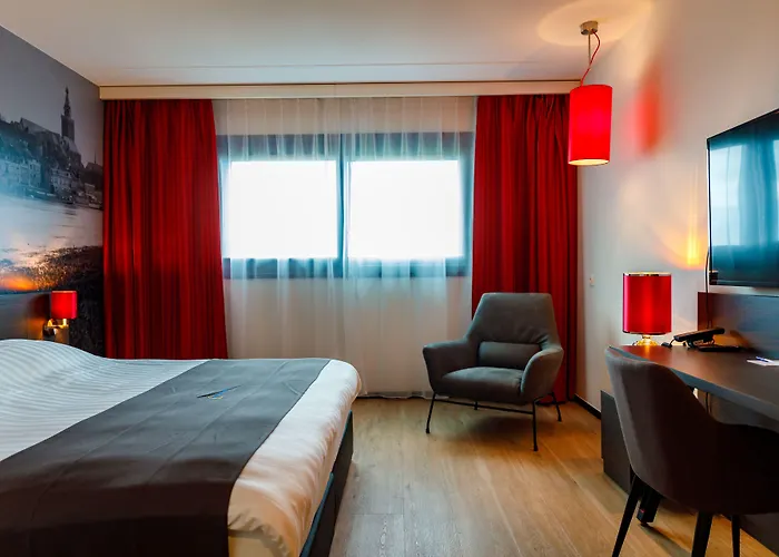 Otel Bastion Zuid 3*